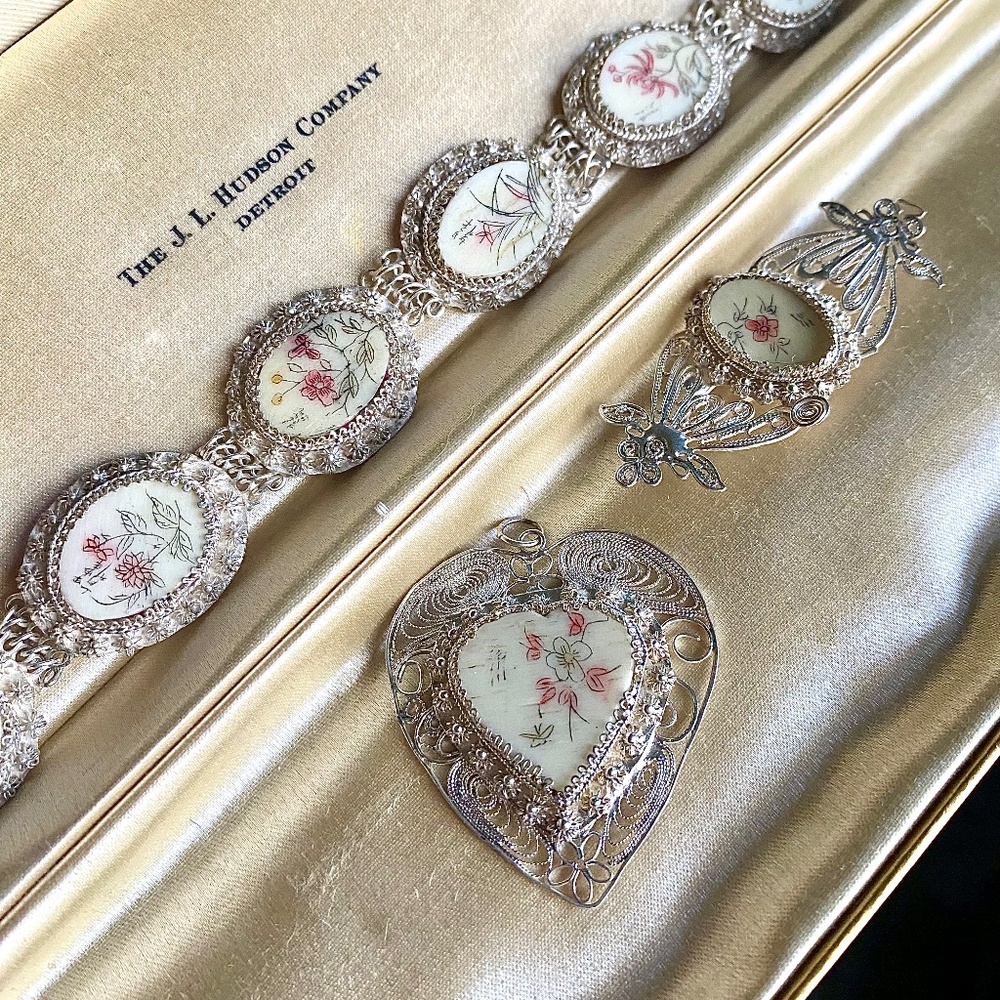 Vintage Chinese filigree bracelet set